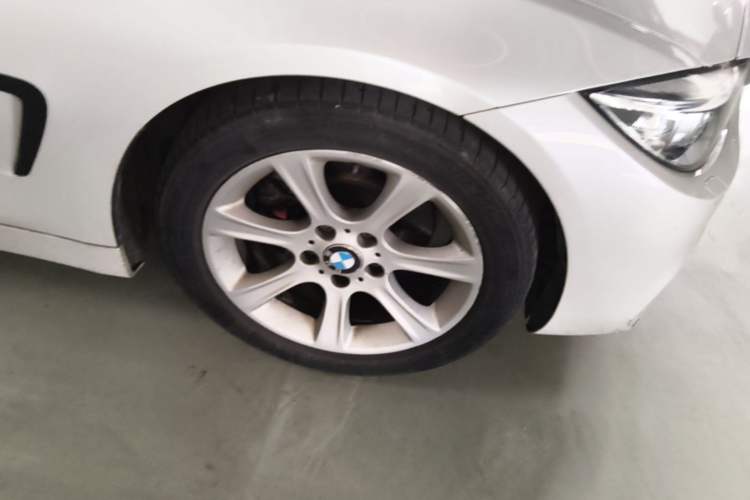 Used BMW 4 Series 2014 420i Gran Coupe Fashion Model Right Front Wheel Hub