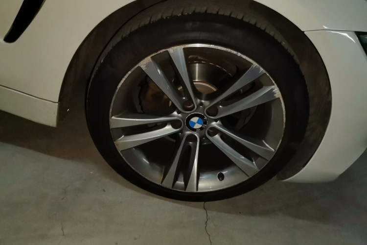 Used BMW 4 Series 2014 420i Gran Coupe Fashion Model Right Front Wheel Hub