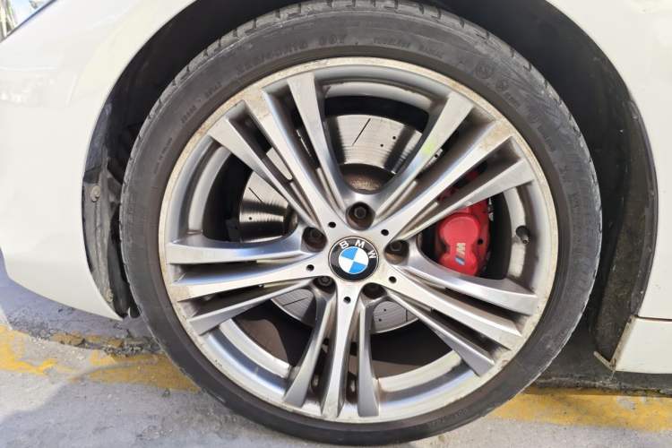 Used BMW 4 Series 2014 420i Design Package Model Right Front Wheel Hub