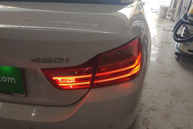 Used BMW 4 Series 2014 420i Convertible Sports Design Package Right Rear Taillight