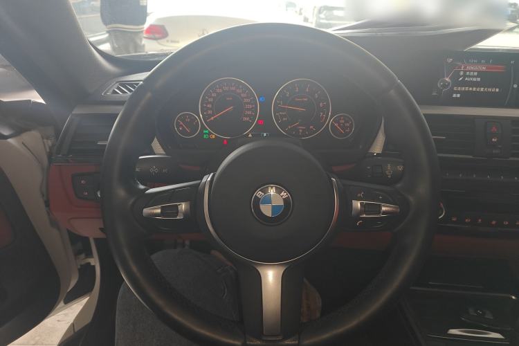 Used BMW 4 Series 2014 420i Convertible Sports Design Package Steering Wheel