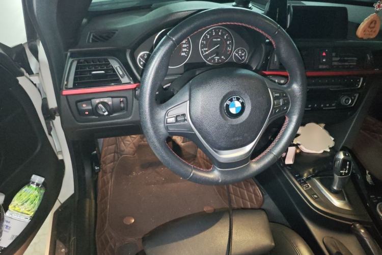 Used BMW 4 Series 2014 420i Convertible Luxury Design Package Steering Wheel
