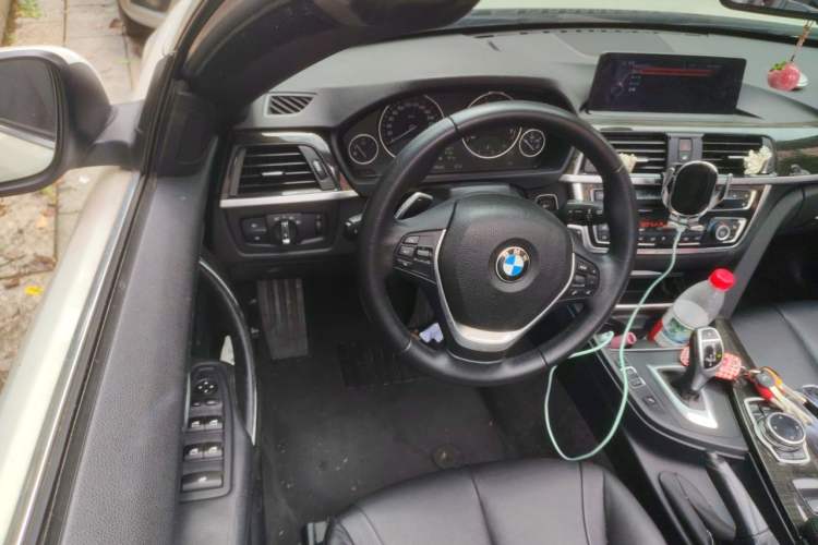 Used BMW 4 Series 2014 428i Convertible Design Package Steering Wheel