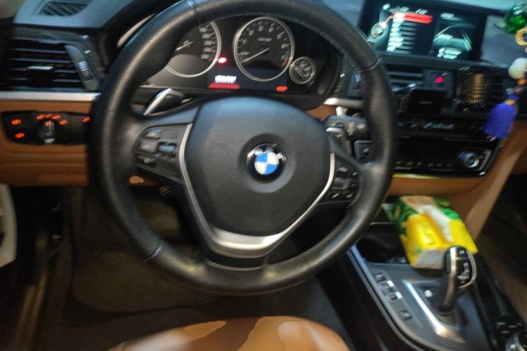 Used BMW 4 Series 2014 428i Luxury Design Package Steering Wheel