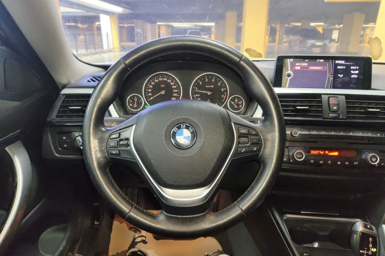 Used BMW 4 Series 2014 420i Fashion Model Steering Wheel