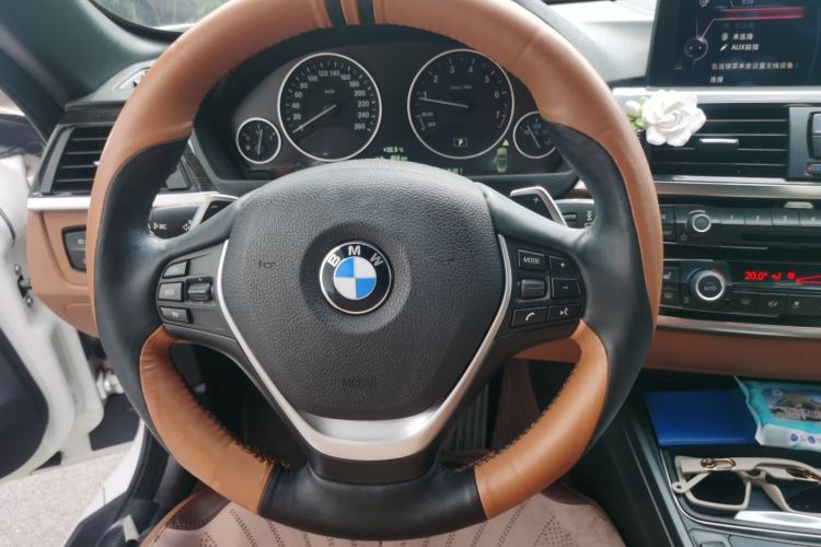 Used BMW 4 Series 2014 428i Convertible Luxury Design Package Steering Wheel