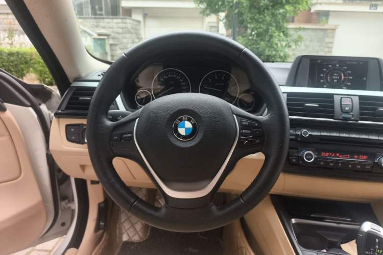 Used BMW 4 Series 2014 420i Gran Coupe Fashion Model Steering Wheel