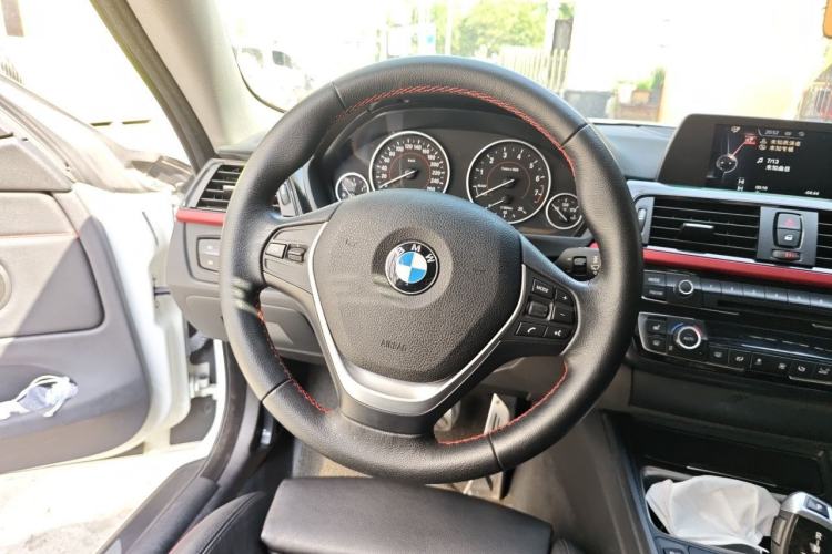 Used BMW 4 Series 2014 420i Design Package Model Steering Wheel