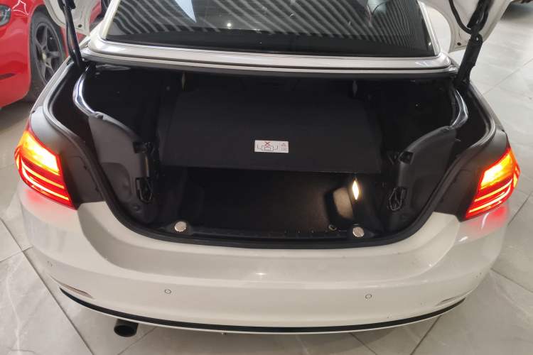 Used BMW 4 Series 2014 420i Convertible Sports Design Package Trunk