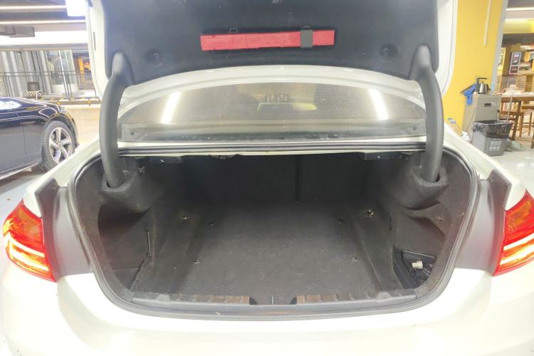 Used BMW 4 Series 2014 420i Fashion Model Trunk