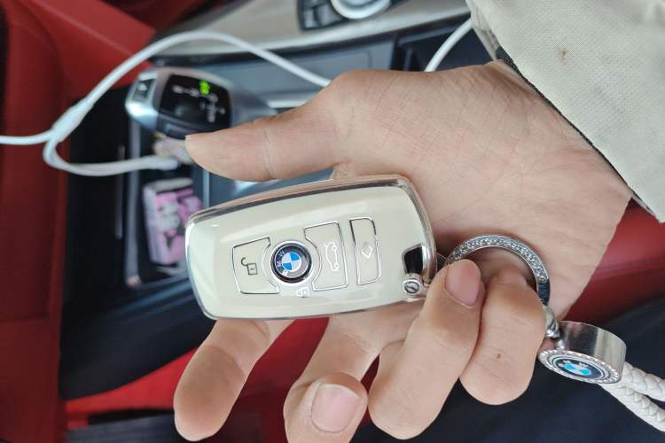 Used BMW 4 Series 2014 420i Convertible Fashion Model Vehicle Key
