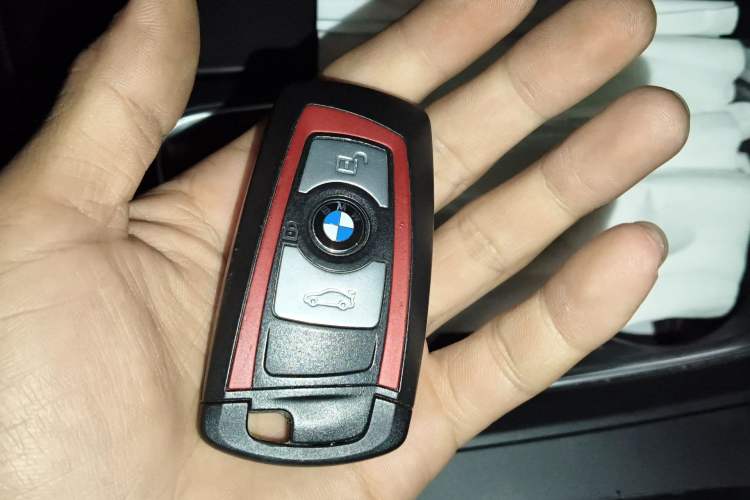 Used BMW 4 Series 2014 420i Convertible Sports Design Package Vehicle Key