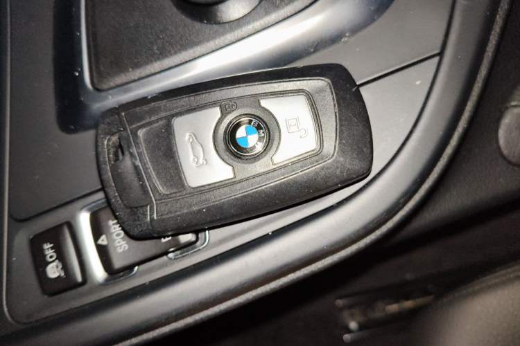 Used BMW 4 Series 2014 420i Fashion Model Vehicle Key