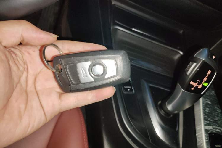 Used BMW 4 Series 2014 420i Convertible Fashion Model Vehicle Key
