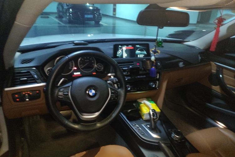 Used BMW 4 Series 2015 428i Limited Edition Center Console