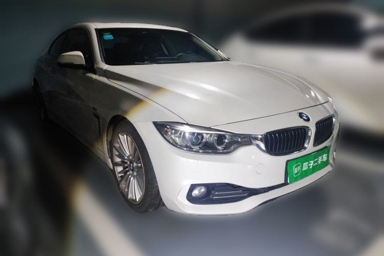 Used BMW 4 Series 2015 428i Limited Edition Front Right 45 Deg