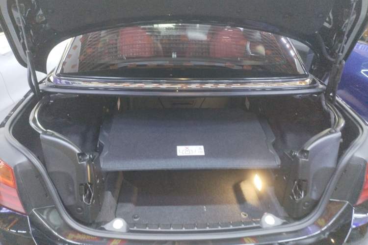 Used BMW 4 Series 2016 430i Convertible Design Package Trunk