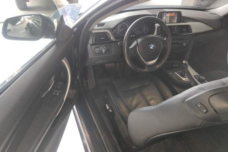 Used BMW 4 Series 2016 420i Fashion Model Driver Seat