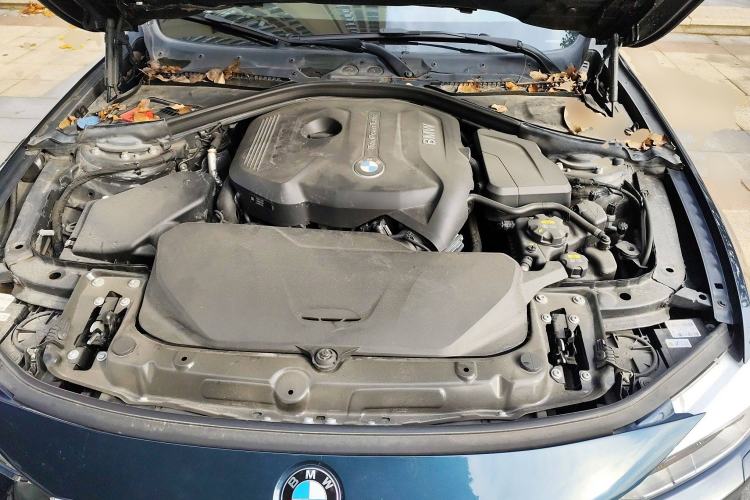 Used BMW 4 Series 2016 420i Fashion Model Engine Bay