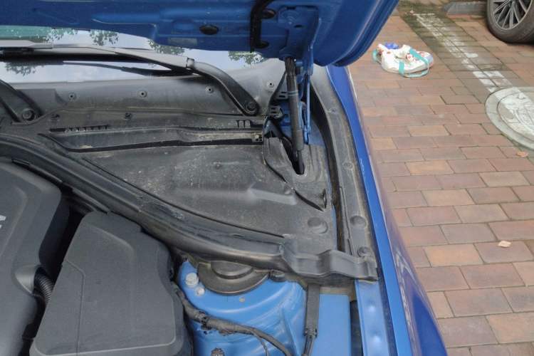 Used BMW 4 Series 2016 420i Design Package Model Engine Bay Left