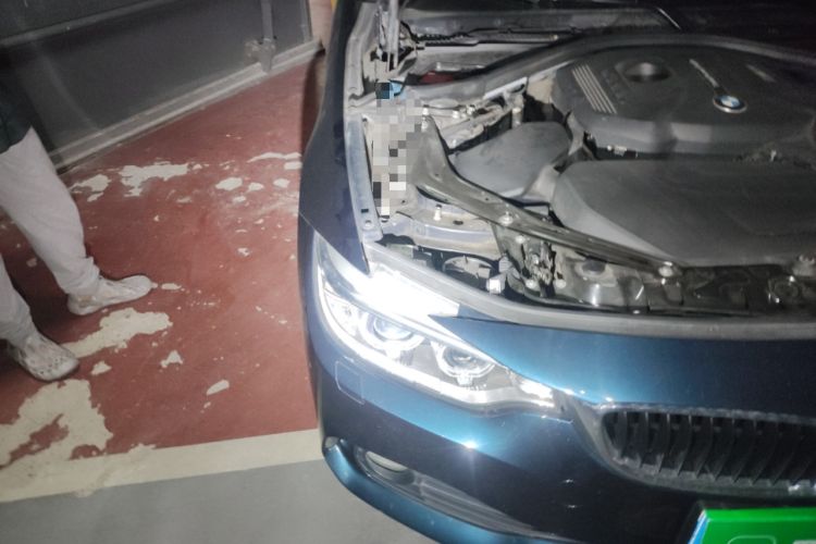 Used BMW 4 Series 2016 420i Convertible Fashion Model Engine Bay Right