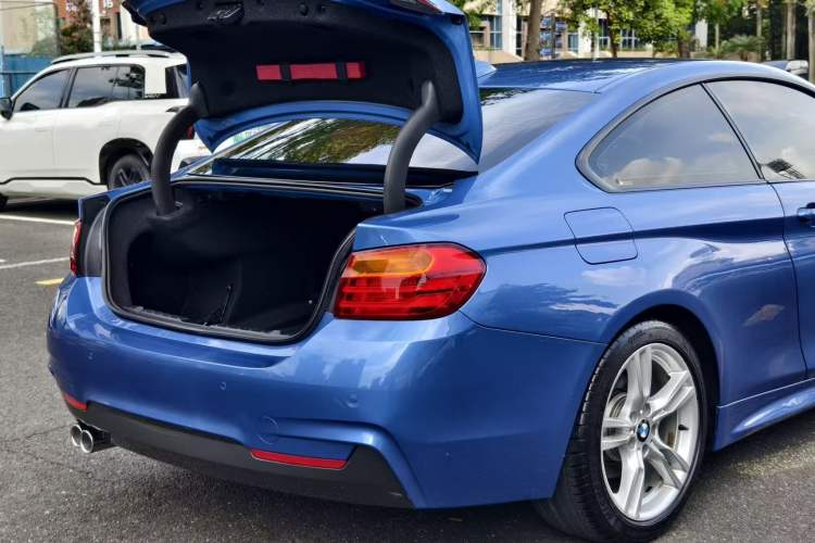 Used BMW 4 Series 2016 420i Design Package Model Exterior 11