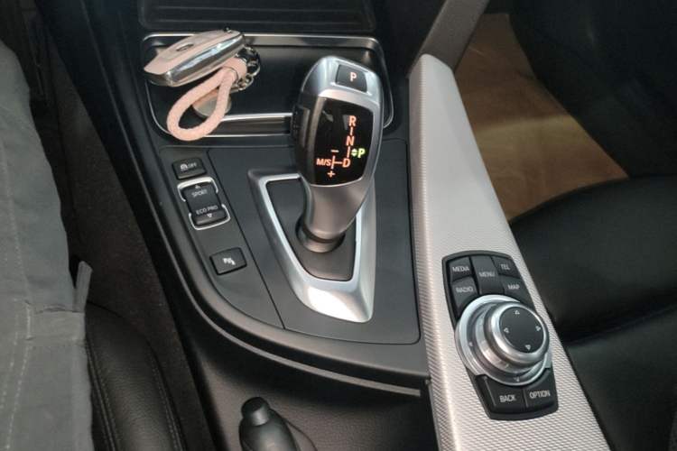 Used BMW 4 Series 2016 420i Design Package Model Gear Lever