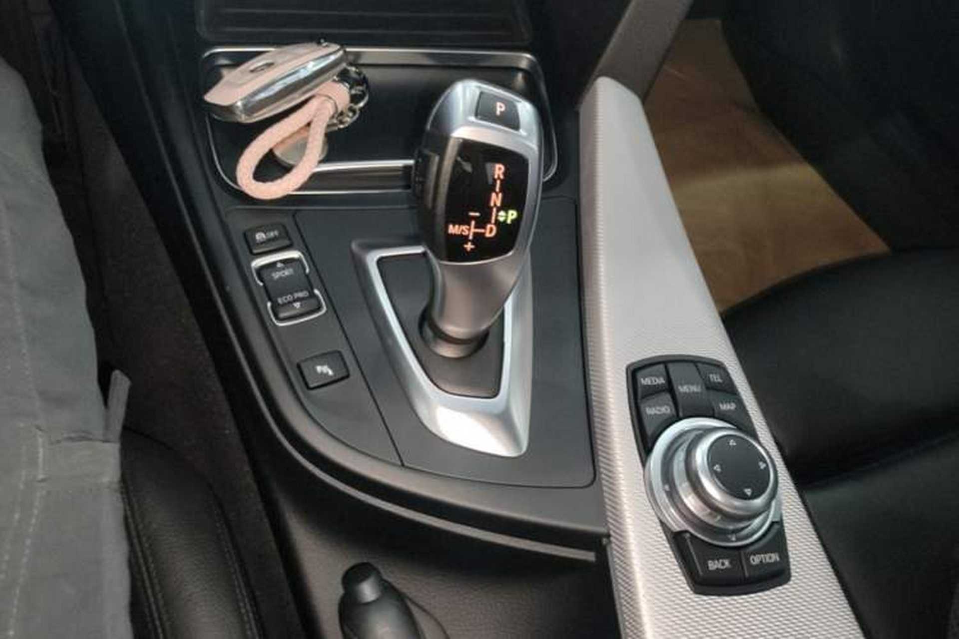 Used BMW 4 Series 2016 420i Design Package Model Gear Lever