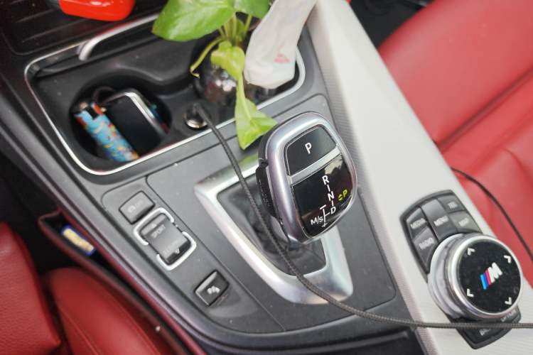 Used BMW 4 Series 2016 430i Convertible Design Package Gear Lever