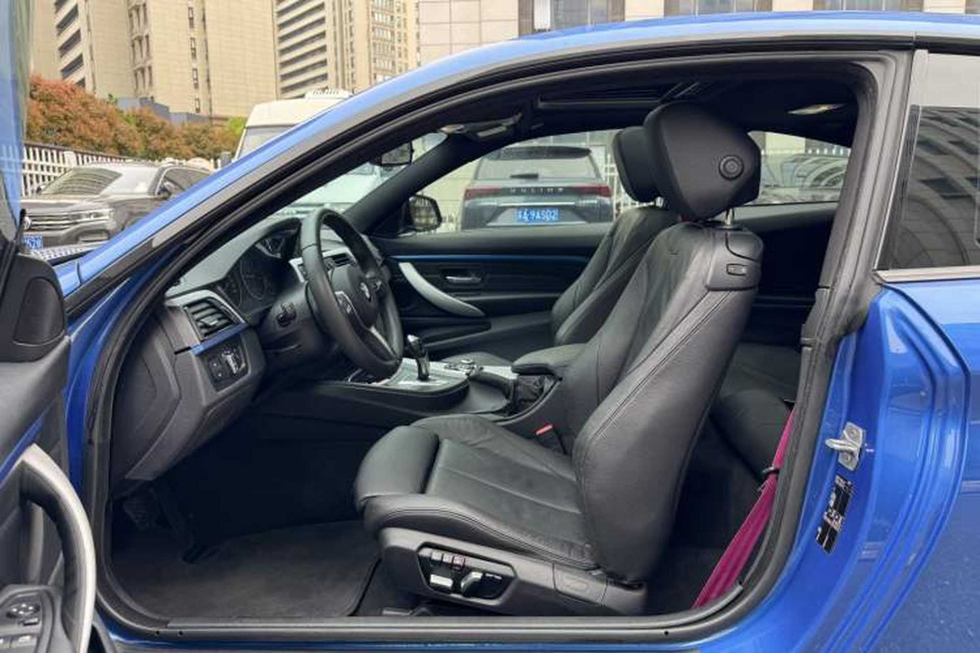 Used BMW 4 Series 2016 420i Design Package Model Interior 1