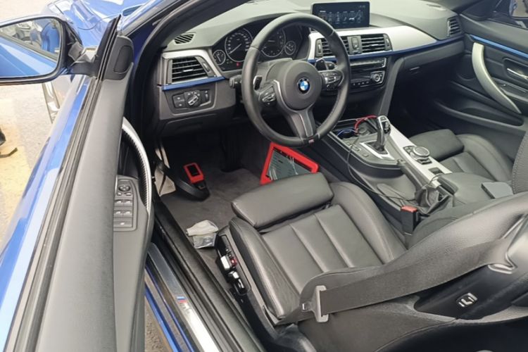 Used BMW 4 Series 2016 430i Convertible Design Package Interior 4