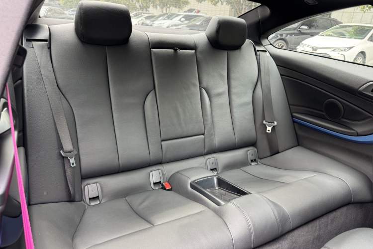 Used BMW 4 Series 2016 420i Design Package Model Interior 5