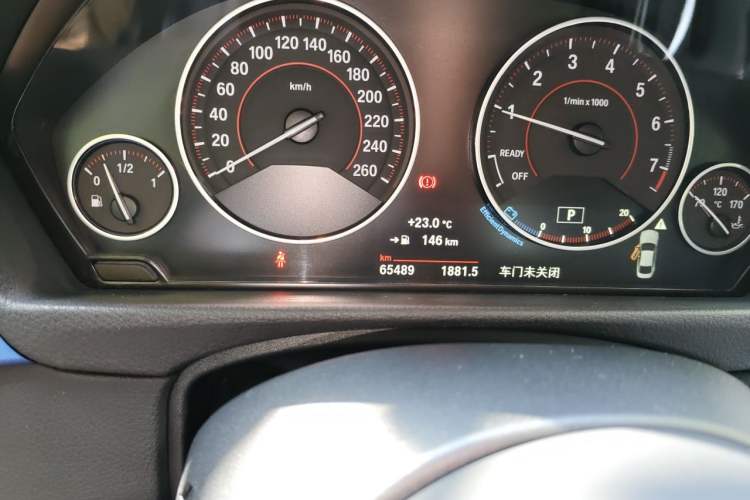 Used BMW 4 Series 2016 430i Design Package Model Odometer Close Up