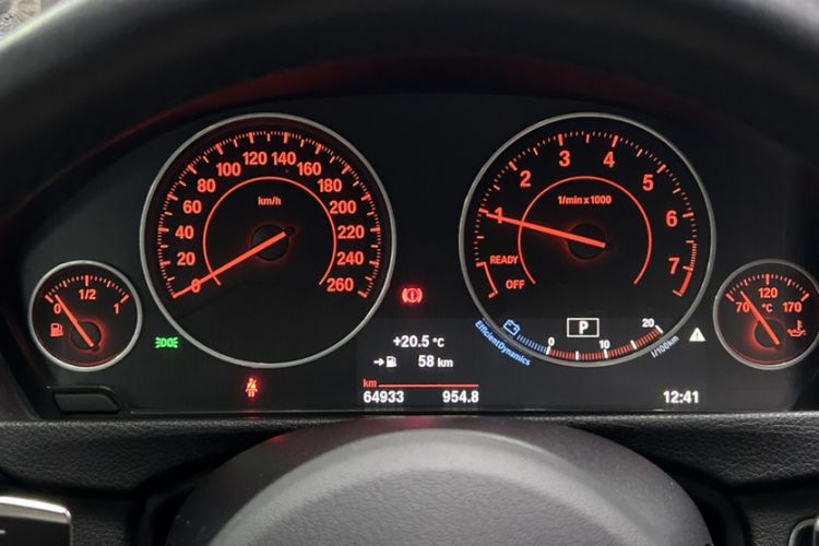 Used BMW 4 Series 2016 430i xDrive Design Package Edition Odometer Close Up