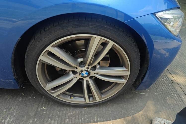 Used BMW 4 Series 2016 430i Gran Coupe M Sport Edition Right Front Wheel Hub