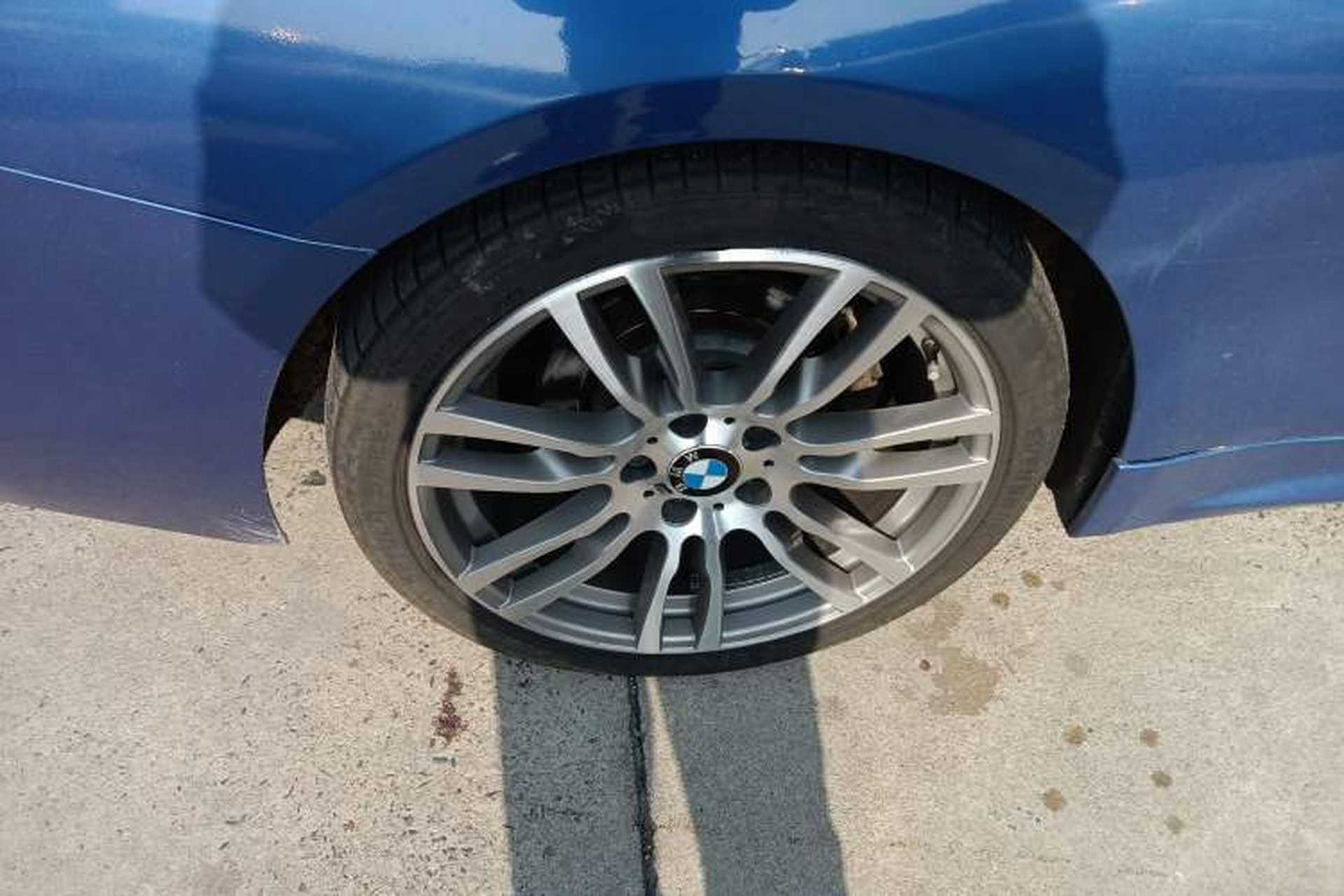 Used BMW 4 Series 2016 430i Convertible Design Package Right Rear Wheel Hub