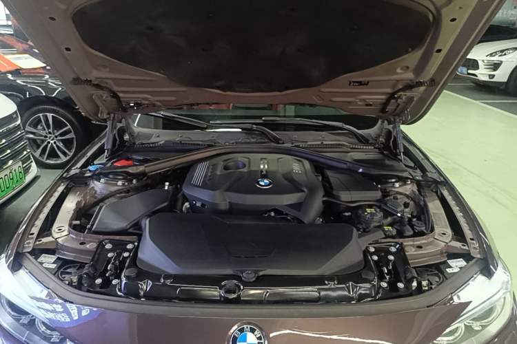 Used BMW 4 Series 2016 420i Design Package Model Engine Bay