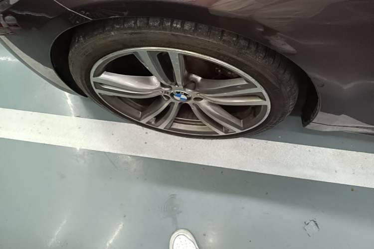 Used BMW 4 Series 2016 420i Design Package Model Left Front Wheel Hub
