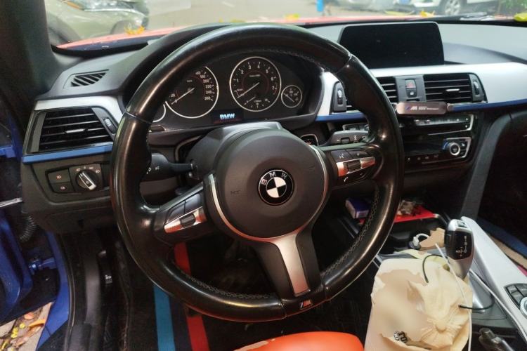 Used BMW 4 Series 2016 420i Convertible Design Package Edition Steering Wheel