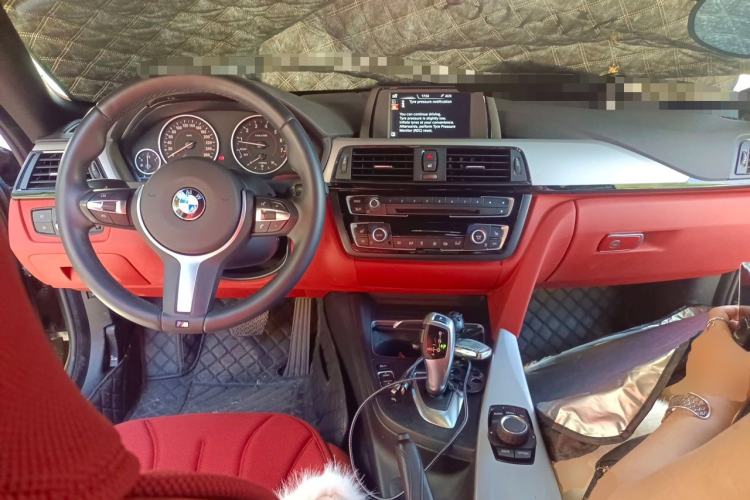Used BMW 4 Series  Center Console