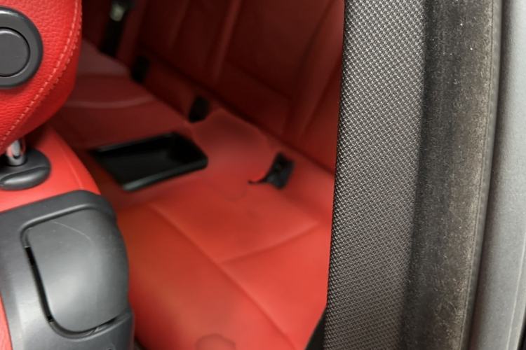 Used BMW 4 Series 2016 420i Design Package Model Interior 1