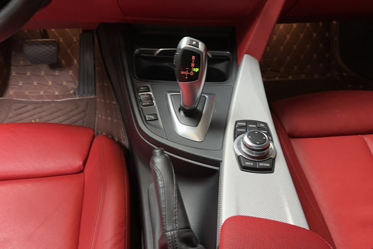 Used BMW 4 Series 2016 420i Design Package Model Interior 4