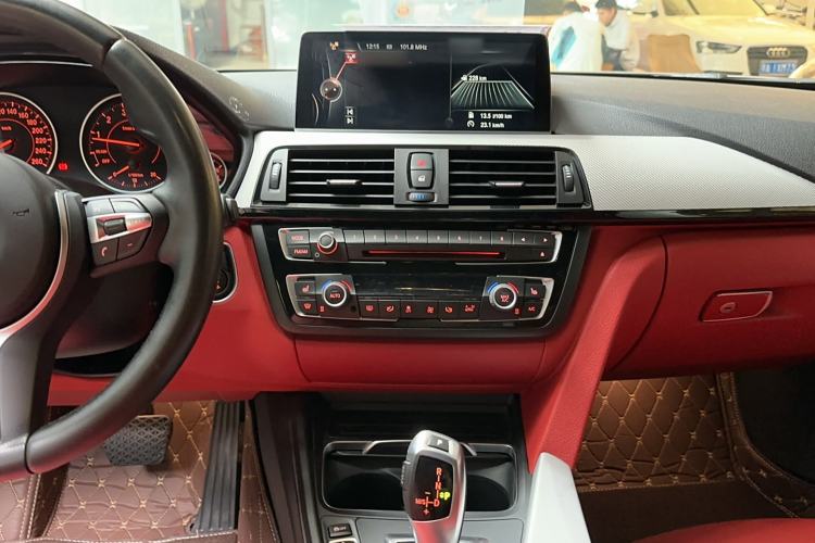 Used BMW 4 Series 2016 420i Design Package Model Interior 5