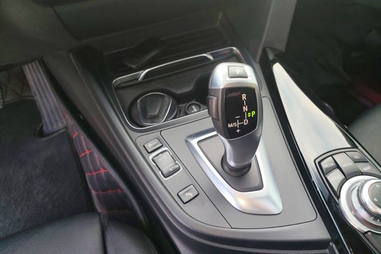 Used BMW 4 Series 2016 420i Fashion Model Gear Lever