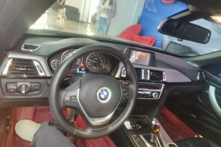 Used BMW 4 Series 2016 420i Convertible Fashion Model Center Console