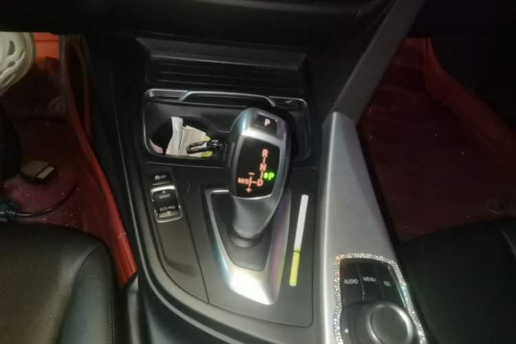 Used BMW 4 Series 2016 420i Convertible Fashion Model Gear Lever
