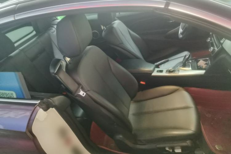 Used BMW 4 Series 2016 420i Convertible Fashion Model Right Front Seat