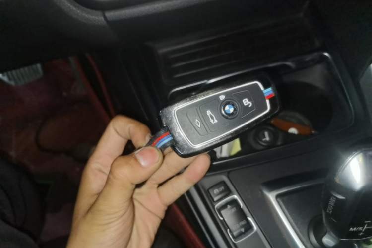 Used BMW 4 Series 2016 420i Convertible Fashion Model Vehicle Key