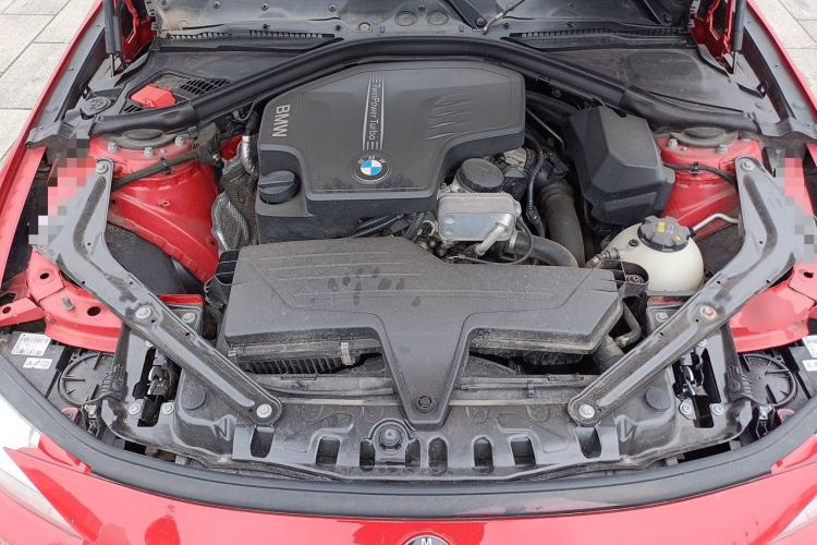 Used BMW 4 Series 2016 420i Convertible Fashion Model Engine Bay