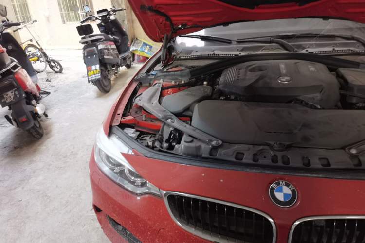 Used BMW 4 Series 2016 420i Convertible Fashion Model Engine Bay Right